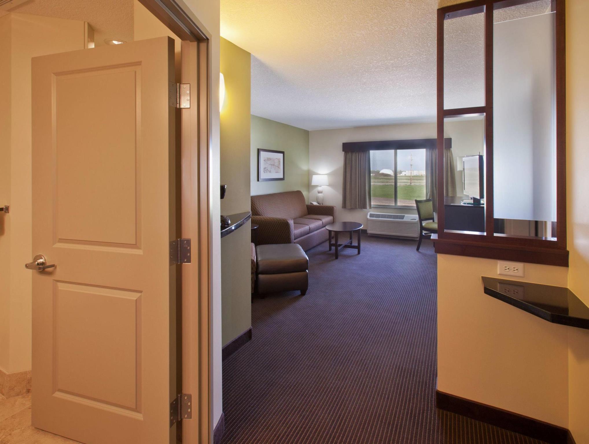 Americinn By Wyndham Fairfield Экстерьер фото